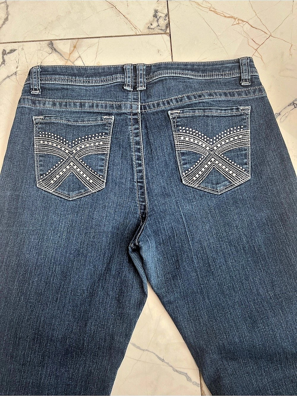 APT. 9 Bootcut Jeans in Blue Waist 10 Embelished Back Pockets